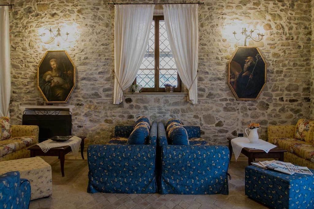 Country Hotel Poggiomanente Umbertide Buitenkant foto