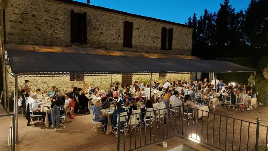 Country Hotel Poggiomanente Umbertide Buitenkant foto