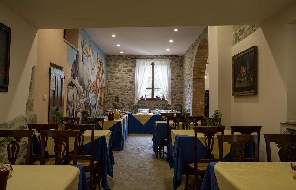Country Hotel Poggiomanente Umbertide Buitenkant foto