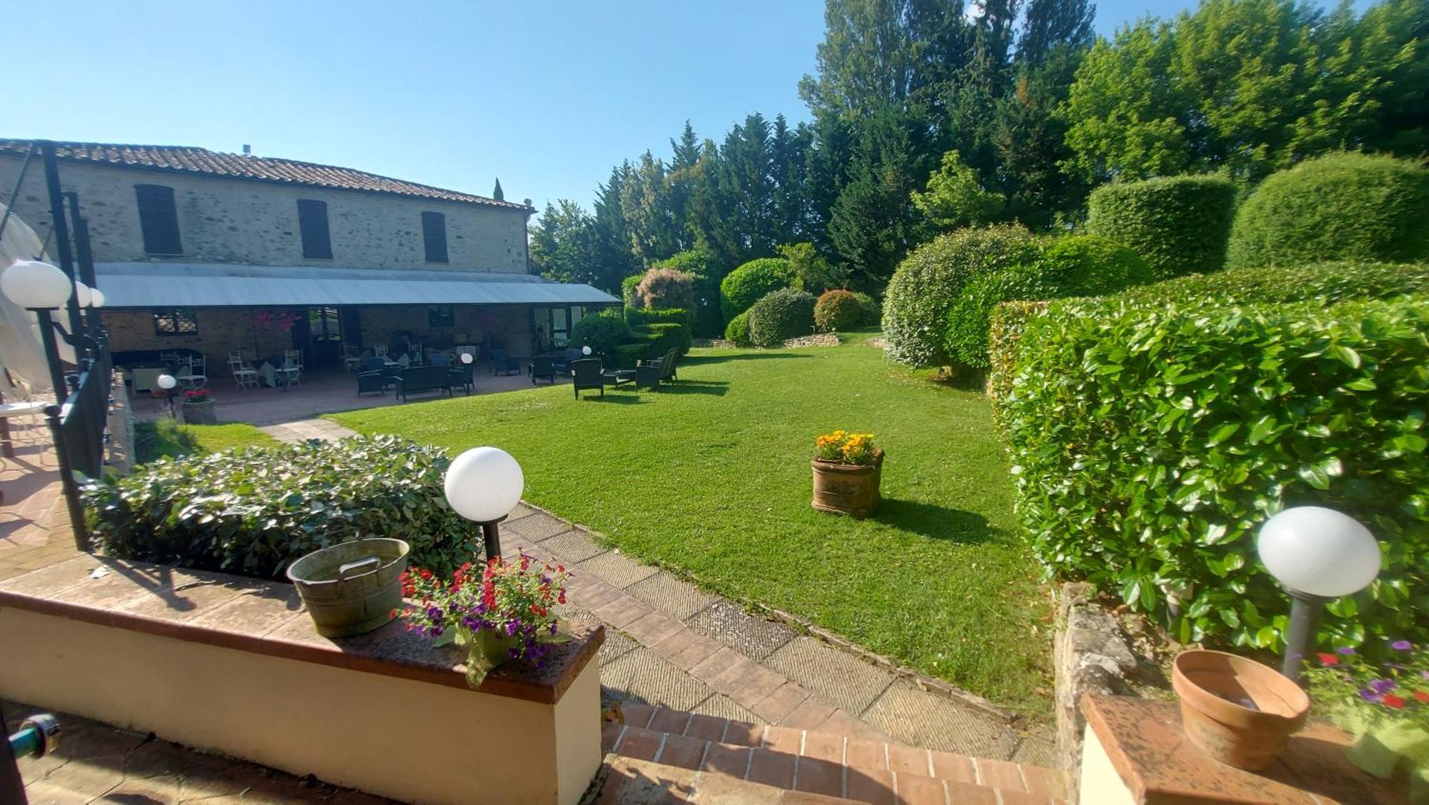 Country Hotel Poggiomanente Umbertide Buitenkant foto