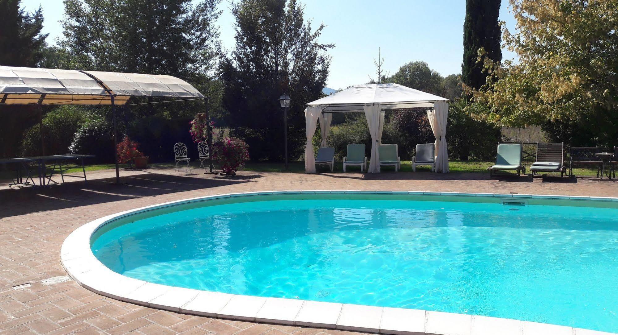 Country Hotel Poggiomanente Umbertide Buitenkant foto